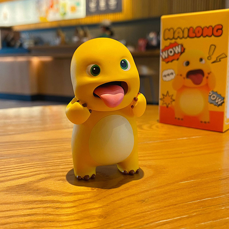 NAILONG Quirky Cartoon Desk Figurine